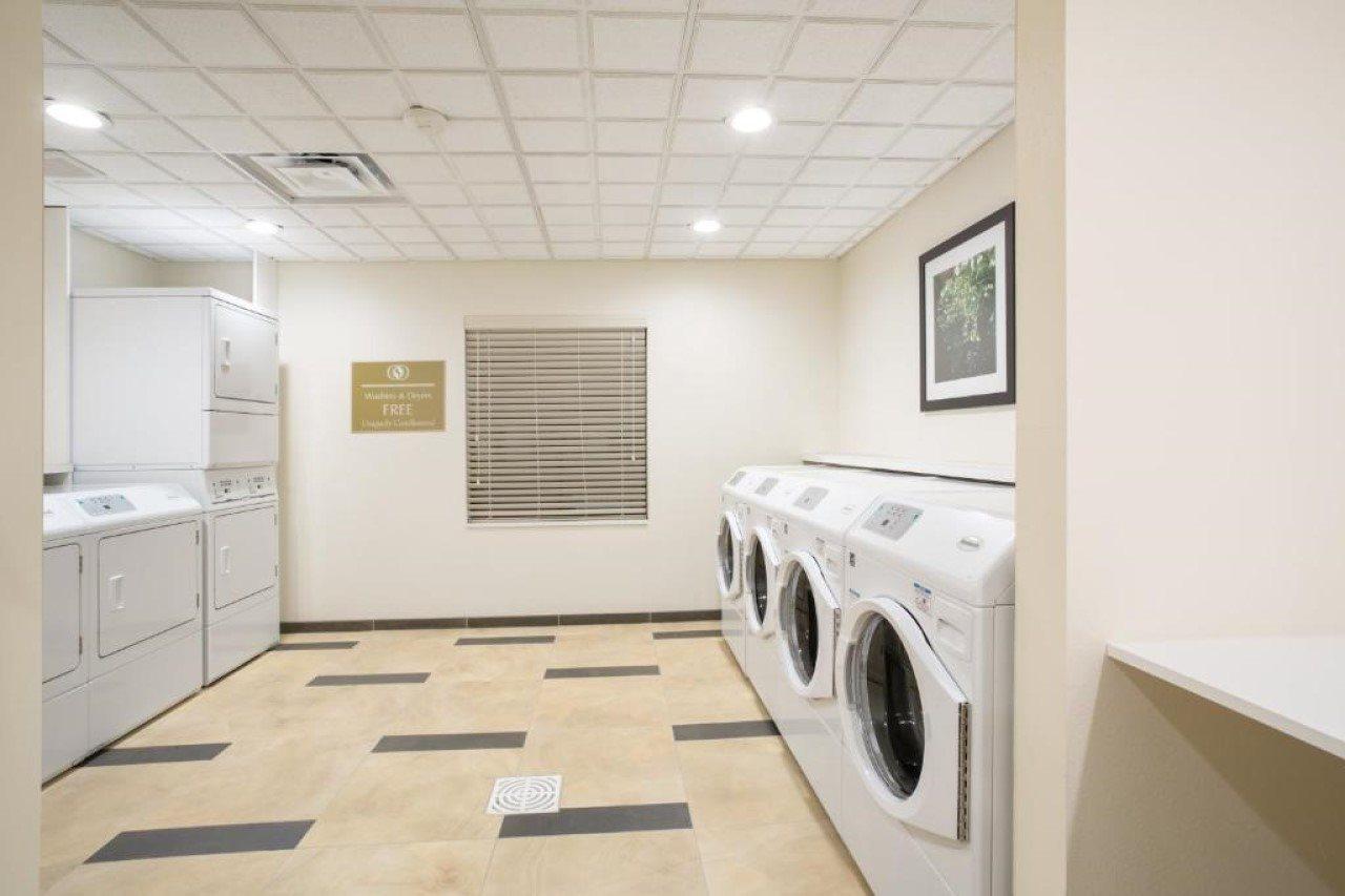 Candlewood Suites Pueblo By Ihg Luaran gambar